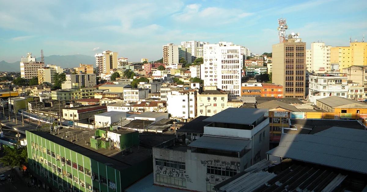 Como empresas de Duque de Caxias podem dominar buscas locais sem depender da capital
