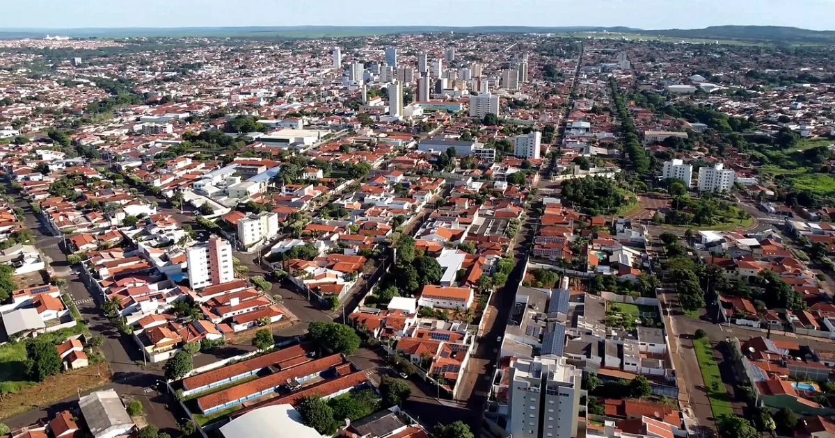 Marketing digital em Ituiutaba: um plano para transformar presença regional em oportunidades